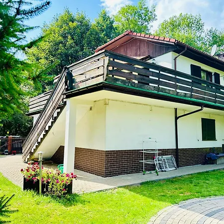 Hébergement de vacances U Aluski - Dom Z Tarasem Na Wylacznosc Szczyrk